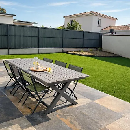 بيت للعطل Maison Moderne *